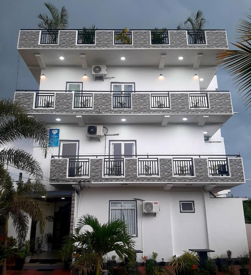 Blue Diamond Resort Trincomalee Exterior photo