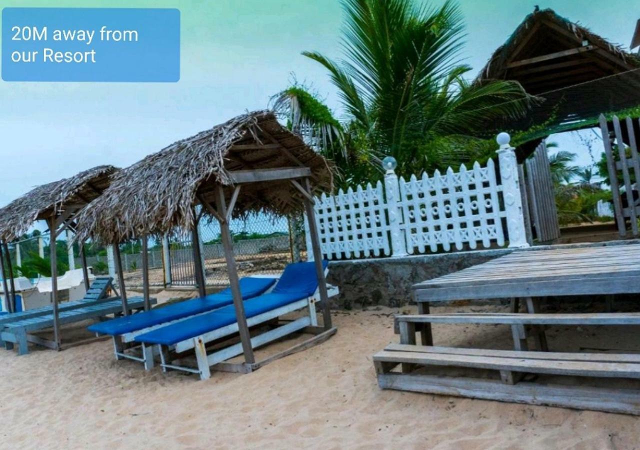 Blue Diamond Resort Trincomalee Exterior photo
